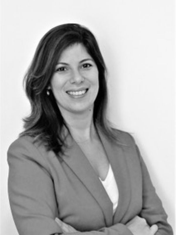 Mara Lúcia de Oliveira